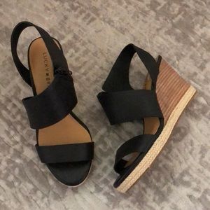 NWOT Lucky Wedge Sandals